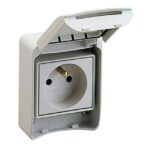 Prise 2P+T étanche avec couvercle IP55 gris 81140, surface mat, vue complémentaire 1