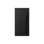 Poignée avec serrure pour armoire polyester, configuration visible, vue complémentaire 1