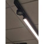 Bloc de secours LED AutoTest sur rail noir 375 lm 1 h, montage adaptateur pour rails, vue complémentaire 1
