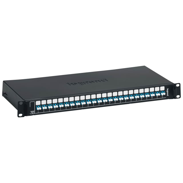 Détails visibles de LCS³ panneau FO 24 LC duplex multimode 1U pour 48 Fibres pour équipement technique