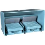 Double interrupteur à pied XPE-M - avec capot - métallique - bleu - 2O+2F, configuration visible