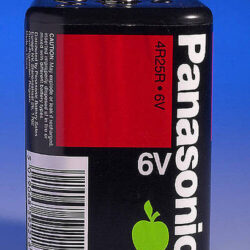 Batterie 4R25 pour signalisation, forme et finition du produit visibles