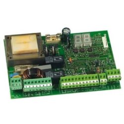 Carte de commande 230V avec écran et serrure, configuration et finitions visibles