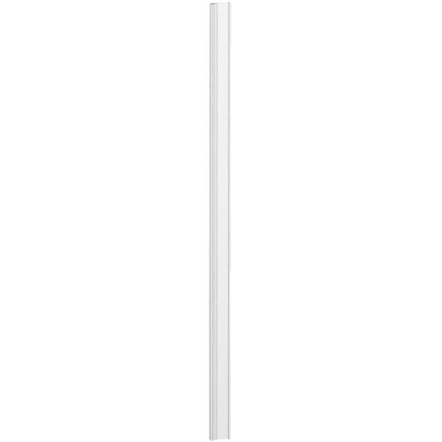 Profilé blanc long et étroit avec rainures parallèles longitudinales